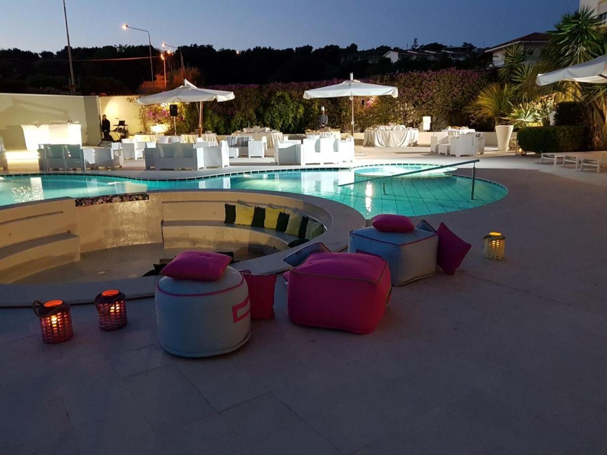 Sunshine Club Hotel Centro Benessere Ricadi Esterno foto